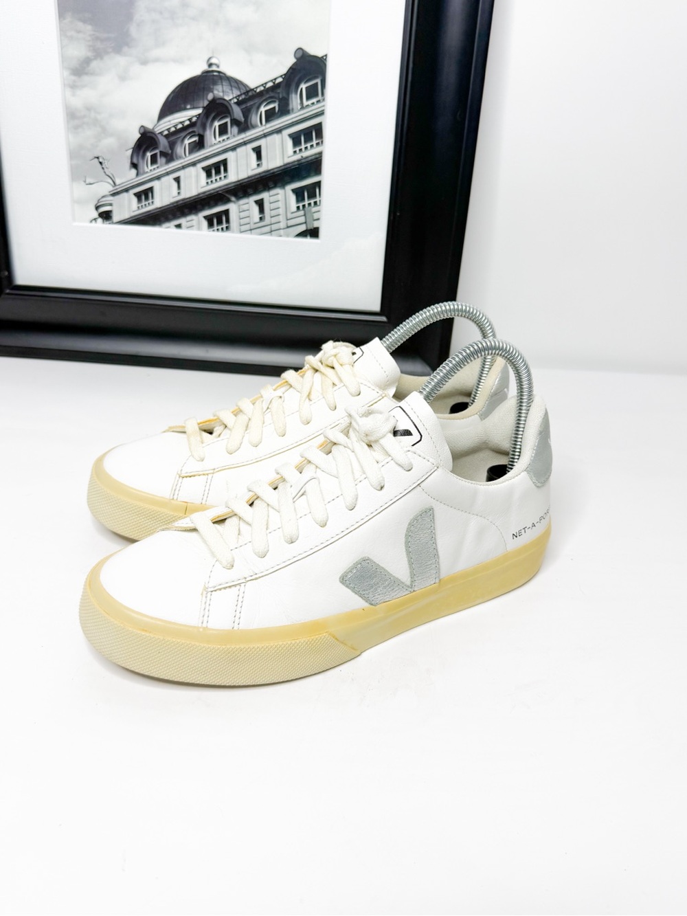 VEJA V-12 White Leather Light Gray Sneakers Women’s Size 6 / EU 37